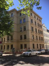 Zur badausstattung gehören eine badewanne sowie ein stellplatz für die waschmaschine. 2 Raumwohnung Im Paulusviertel Von Halle Hausverwaltung Hollger