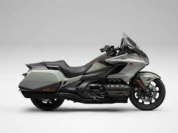 3 2021 honda gl 1800 gold wing tour. Motorrad Vergleich Honda Gl 1800 Goldwing 2021 Vs Honda Gl 1800 Goldwing 2018