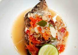 Gimana cara membuatnya supaya perpaduan rasa pedas dan gurihnya ikan sempurna? Cara Untuk Buat Resep Pecak Ikan Mas Yang Lezatos Jadikan Weekend Semakin Meriah Mari Kita Masak