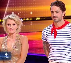On va où ? - Sophie Davant : Scandale hier soir, sa robe craque en direct,  elle ne portait pas de..? TF1 obligé de flouter sa... 😱 👇 Voir le 1er  commentaire | Facebook