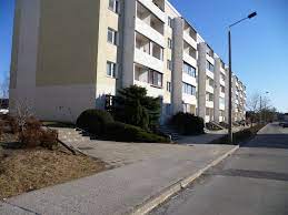 Für sonnenhungrige gibt es terrassen zum innenhof, leidenschaftliche köche können eine größere. 4 Zimmer Wohnung Zu Vermieten Kreuzstrasse 11 06886 Lutherstadt Wittenberg Wittenberg Kreis Mapio Net