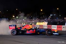 Born 27 march 1971) is a british former racing driver from scotland, later turned presenter, commentator and journalist. Red Bull Burn Rubber In Hanoi Grand Prix 247