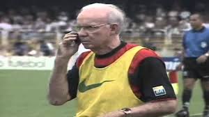 Zagallo es responsable por adaptar el equipo a los mejores atletas, potenciándolos individual y colectivamente en cuanto equipo. A Historia De Zagallo A Lenda Da Selecao Brasileira