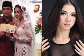 We did not find results for: Foto Di Buku Nikah Artis