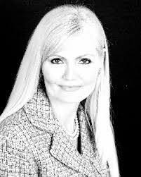 Loretta Guevara's Instagram, Twitter & Facebook