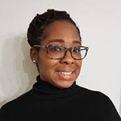 Kari Strong's Instagram, Twitter & Facebook