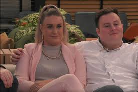 Jill is nadat ze onwel werd terug in het big brother huis. Big Brother Afvaller Thomas Nooit Gedacht Om Iemand Als Gazet Van Antwerpen Mobile
