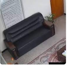 تسريب صور عماد شعلان الشاوي مع طالبة كلية الحاسوب بالبصرة تثير غضب واسع  ومطالبات بفصله - ينبع بوست