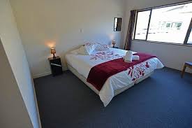Official information from nhs about cromwell hospital including contact details, directions, opening overview. Hospital Turned Hostile Review Of Cromwell Backpackers Cromwell New Zealand Tripadvisor