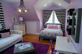 Peinture Lilas Tapis Shaggy Violet Et Rideaux Rayes Graphiques Zimmer Umstellen Jugendzimmer Kinder Zimmer Die bundesländer bestimmen die ferientermine und auch die lehrpläne der schulen.