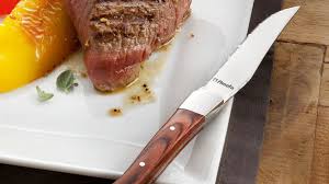I coltelli da carne su. I 10 Migliori Coltelli Da Bistecca E Carne Per Un Taglio Perfetto