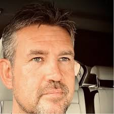 AGE, GENDER & EXPERIENCE