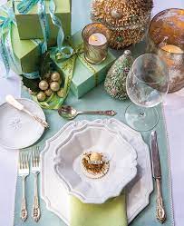 Casual dinner with color, pattern and crazy cool texture. Best Holiday Homes Gorgeous Table Setting Inspiration House Home