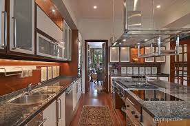 3 In Love With This House 59 West Schiller Street Chicago Il Trulia Row House Home House