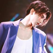 Omg The Moles On Kun S Neck Chest Is So Fhjfgjgjfkgjkjkg Hot Caixukun Cxk Caixukun Cpop Chineseidol Kunkun Xukun Ikun Idol Singer Rapper Dancer
