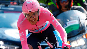 El ecuatoriano es cuarto en la general, a 1 segundo de entrar al podio. Richard Carapaz Wraps Up Giro D Italia Triumph