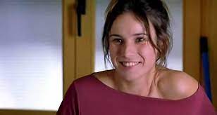 En 2002, rodó la vida de nadie de eduard cortés donde encarnaba a rosana, una niñera que se enamoraba del padre de un amigo de los hijos a los que cuidaba. Movie Movie Guia De Peliculas