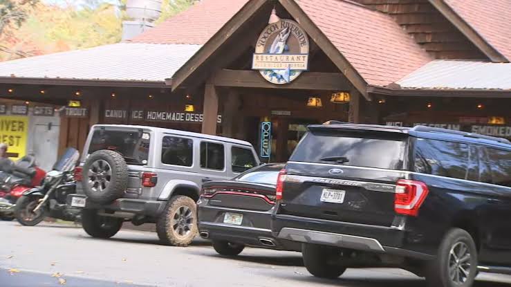 North Georgia restaurant fines parents for 'poor parenting' &ndash; WSB-TV  Channel 2 - Atlanta