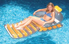 Schwimmender Pool Lounge Sessel Schwimmender Pool Lounge Sessel Erstellen Sie Eine Angenehme Atmosphare Mit N Aufblasbarer Pool Swimming Pool Lounge Sessel