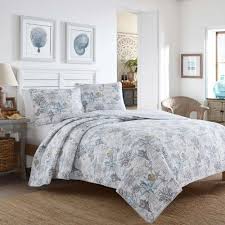 There is nothing like the touch of the islands to add an element of tranquility to a home. Tommy Bahama Beach Bliss 3 Piece Gray Graphic Cotton King Quilt Set 208213 The Home Depot