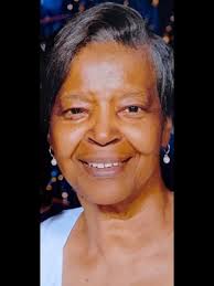 Gloria Logan's Instagram, Twitter & Facebook