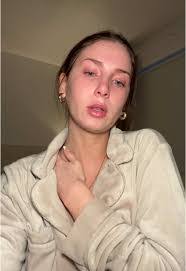 Nicole Reddington's Instagram, Twitter & Facebook