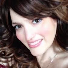 Karen Averette's Instagram, Twitter & Facebook