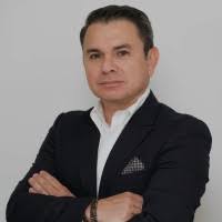 100+ perfiles de «Ryan»