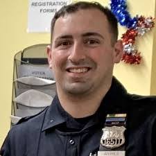 Vincent Ayres's Instagram, Twitter & Facebook