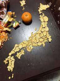 高校生の職人技 みかんの皮でできた日本地図が精密すぎる grape おもしろい画像 ボケて 面白い落書き 面白い画像