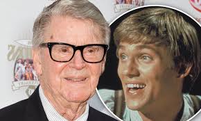 Earl Hamner Jr dies surrounded by family aged 92 after battle with cancer