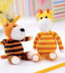 Shop from our wide assortment of plush blankets and throws to suit your every need at affordable prices. Free Knitting Pattern For A Toy Tiger And Giraffe Knitting Patterns Free Knitting Animal Knitting Patterns