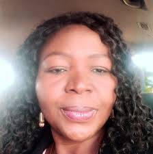 How to measure 10 or 15 grams of NPK 20-10-10 fertilizer for palm seedlings?