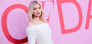 Angels are very busy — and elsa hosk has the receipts to prove it! Elsa Hosk Shows Off Long Lean Legs Toned Abs In Barely There White Bikini The Inquisitr