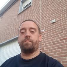 Truly a John Deere “G”-O'rama is live and ready for bidding! The Steve  Alkire 2-Cylinder Collection focuses