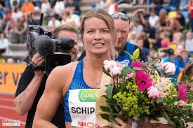 Alomtjom is 'n film oor vriendskap in 'n tyd van eensaamheid en oor wat dit verg om 'n ware vriend te wees; Schippers Loopt Haar Eerste Wedstrijd In De Buitenlucht Sportprijs Utrecht
