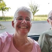 Mary Doorn's Instagram, Twitter & Facebook