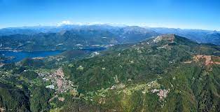 The mottarone (1491 m) also called the mountain of the two lakes how to get there : Campinglagomaggiore Der Berg Mottarone