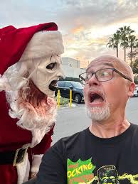 Art the Clown joins John Murdy and Michael Aiello as they take the stage.  #UniversalHHN #HHN34