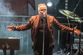 It really doesn't make sense to convert a 15+ year old song to english and perform it for the fans who sing along the original german version of the song. Sensation Fotos Von Herbert Gronemeyer Live Bei Jamel Rockt Den Forster 2018 Regioactive De