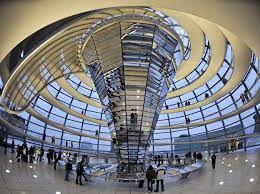 Fu quindi avviato un restauro completo e spettacolare dell'edificio realizzato nel 1894 dall'architetto paul wallot e il 19 aprile 1999 il palazzo, splendidamente. Visit Reichstag Dome With Advance Reservation Berlin De