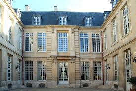 Hotel Guenegaud Rue Des Arts A Paris French Architecture Townhouse Hotel Neoclassical Architecture