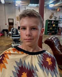 Aaron Rohrer (@slowdownbarber) • Instagram photos and videos