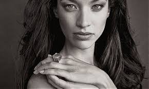 Maurie Smith's Instagram, Twitter & Facebook