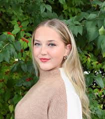 24-25 Upper Division Semi-Finalists