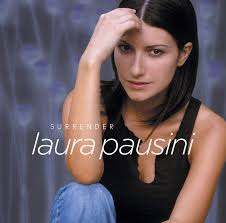 Un obrero de 32 años murió cuando estaba construyendo el palco en el que ella se iba a presentar cuando de repente se derrumbó. Laura Pausini Surrender Austriancharts At