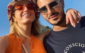 Mãe de Jade Picon desabafa sobre comentários ofensivos que a filha recebe:  "Me machucam"