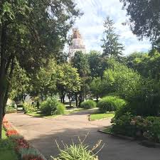 Cel mai apropiat aeroport este aeroportul internațional din satu mare, situat la 34 km de proprietate. 10 Nature Parks In Satu Mare That You Shouldn T Miss