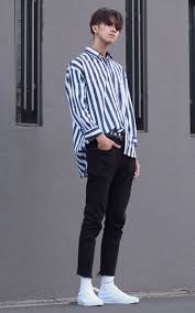 Black And White Striped Shirt Outfit Ideas Men Minimal Stripe Shirt Black Denim Fit Japanese Esque Style High Fash Mens Fashion Denim Korean Fashion Men Mens Outfits