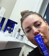 That silvery blend 🤍🤍🤍 #wavesfordays #goldwellblonde #tonedownblonde  @keagleden 🤍